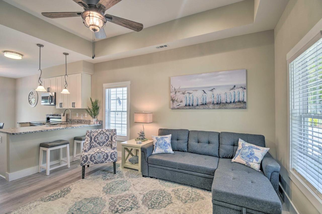 Ocean Isle Beach Home With Shared Lanai And Grill Exterior photo
