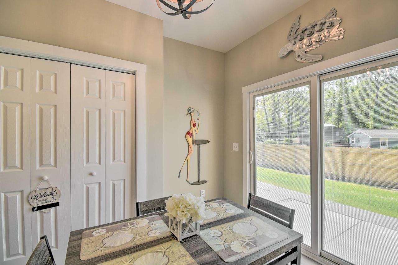 Ocean Isle Beach Home With Shared Lanai And Grill Exterior photo